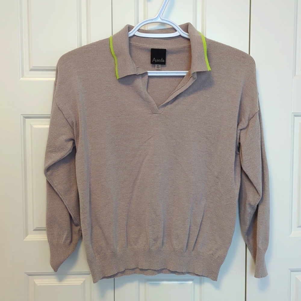 Neon-trim Collar Long Sleeve Top